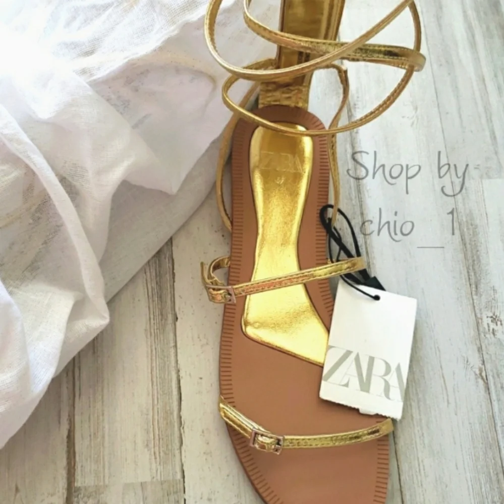 ZARA  MULTI STRAP FLAT SANDALS with buckle detail bloggers favorite - Picture 10 of 12